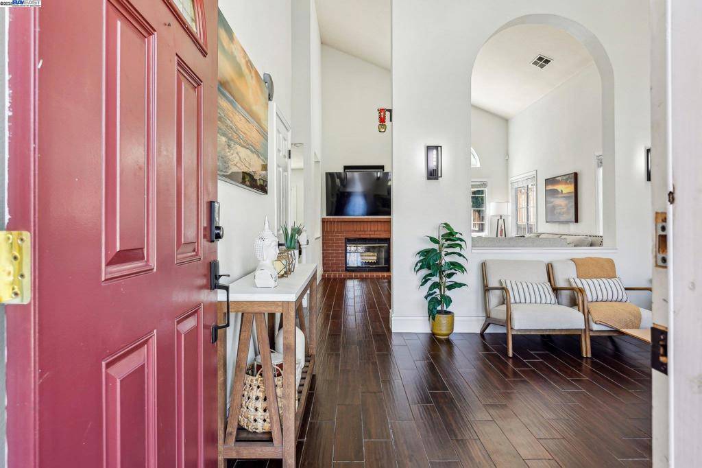Concord, CA 94521,1060 Green Point Ct