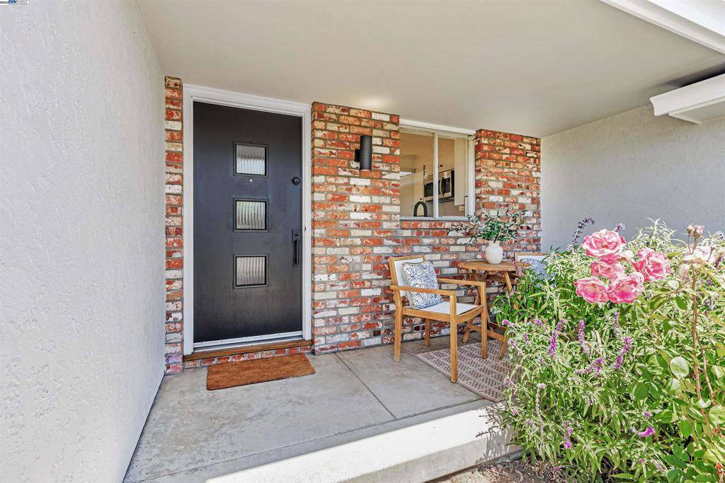 Fremont, CA 94536,37972 Ballard Dr