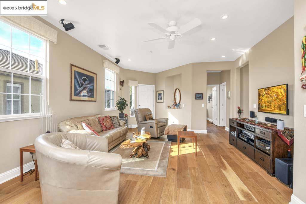 Brentwood, CA 94513,1559 Regent Dr