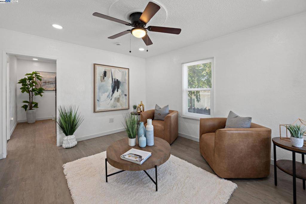 Martinez, CA 94553,1385 Palm Ave