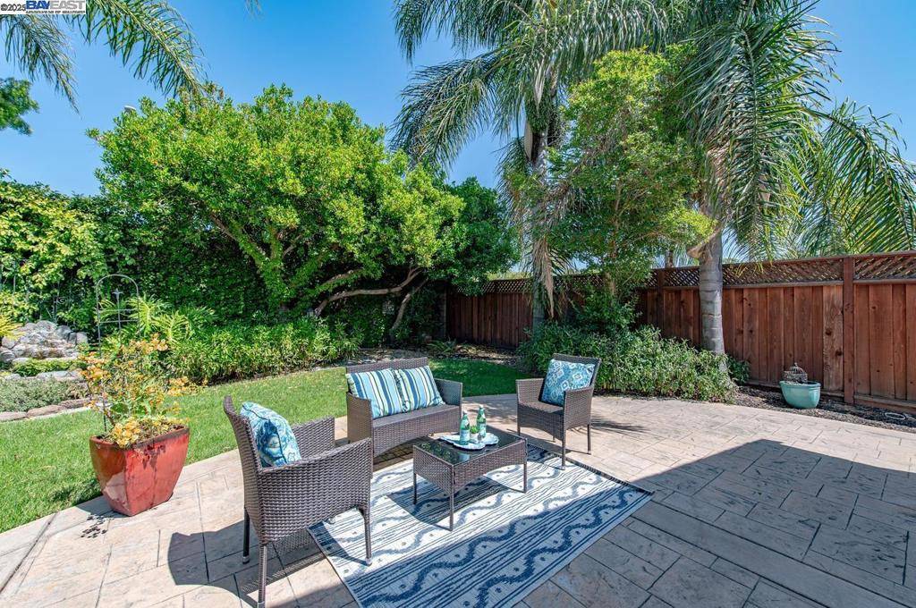 Pleasanton, CA 94588,6130 Allbrook Cir