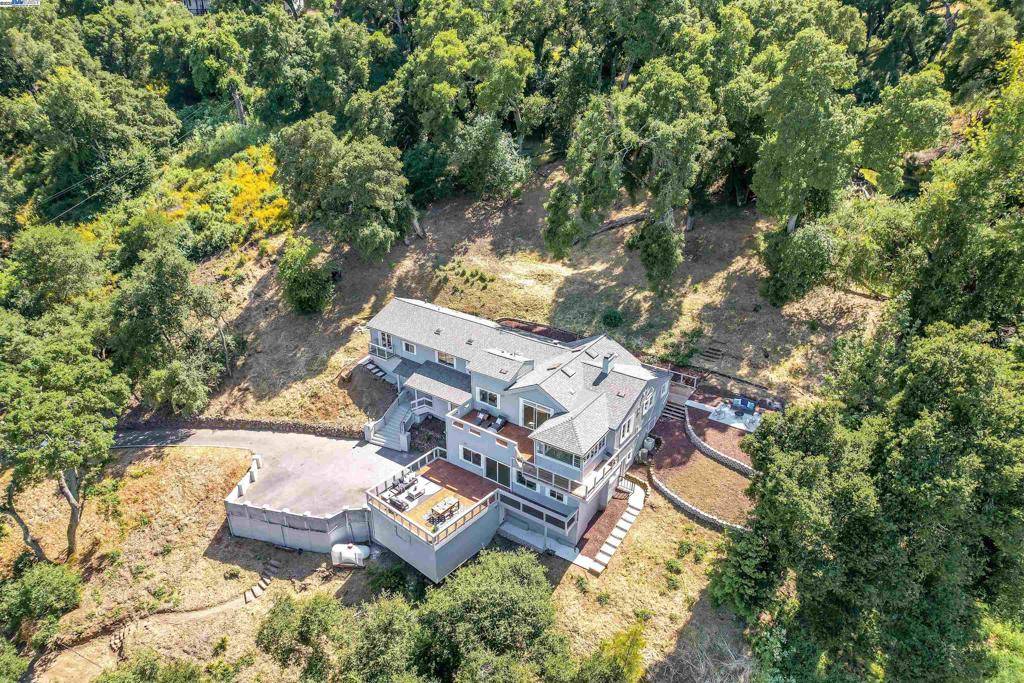 Pleasanton, CA 94566,102 Castlewood Dr