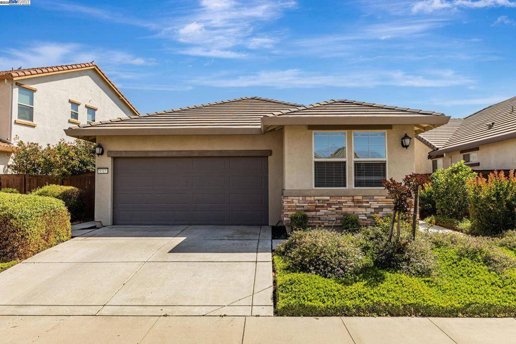 Sacramento, CA 95829,9315 Wild Lilac Cir