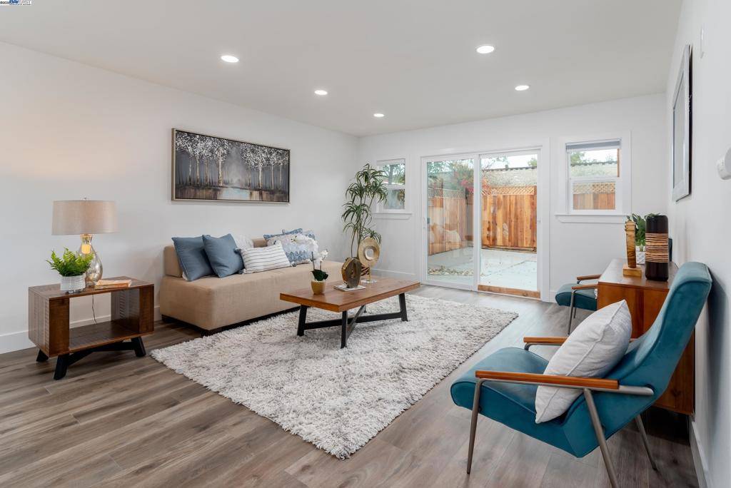 Antioch, CA 94509,63 E Madill St
