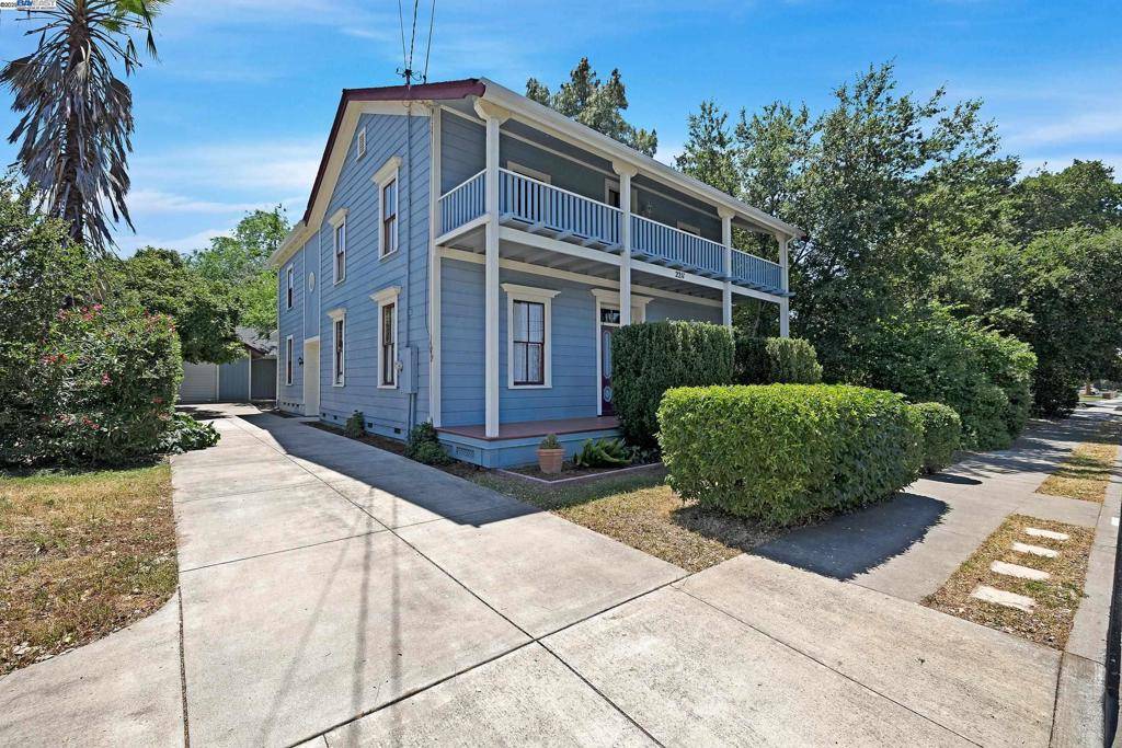 Livermore, CA 94550,2211 College Avenue