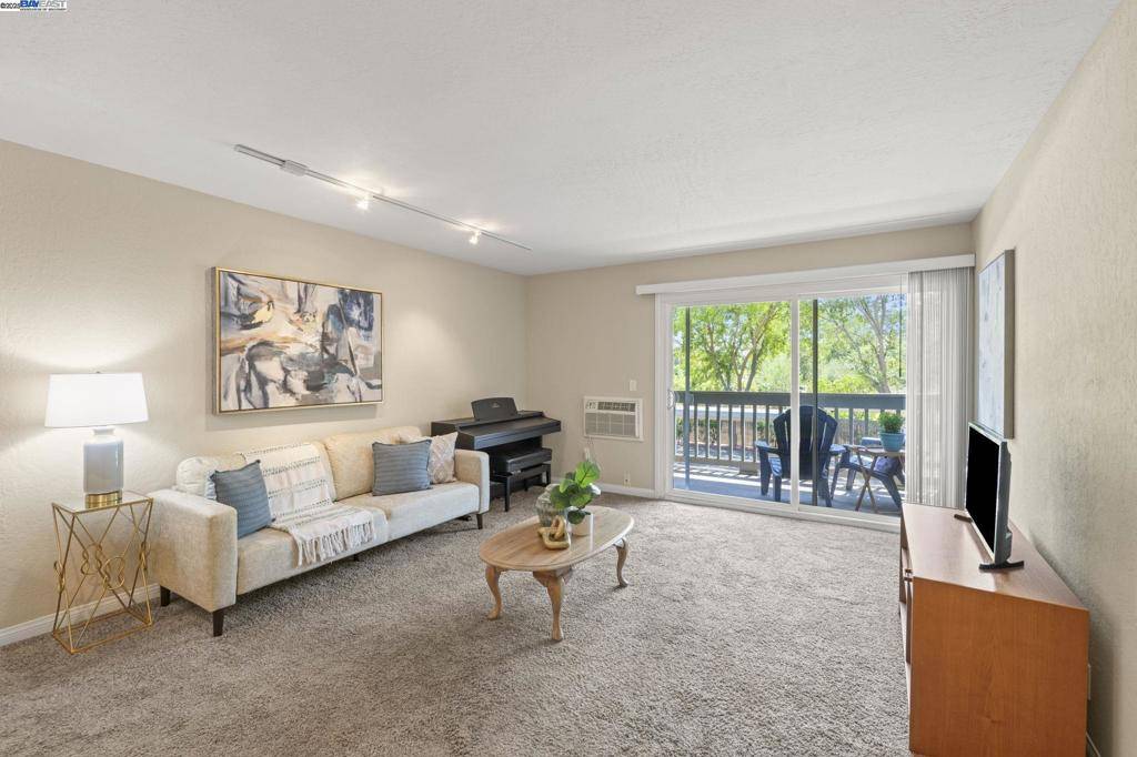 Livermore, CA 94550,1087 Murrieta Blvd #233