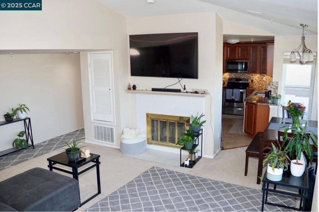 South San Francisco, CA 94080,3885 Carter Dr #307
