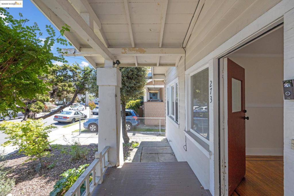 Oakland, CA 94611,273 38th St