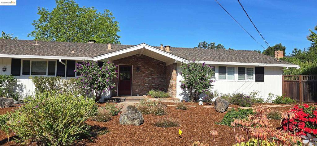 Orinda, CA 94563,2 Rae Ct