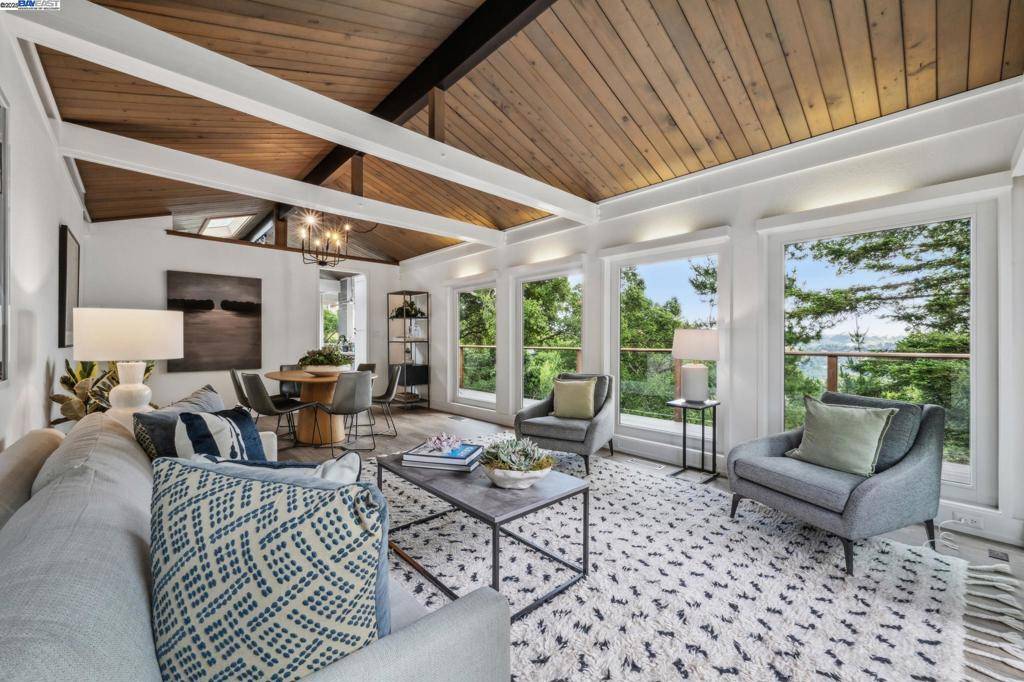 Orinda, CA 94563,589 TAHOS ROAD
