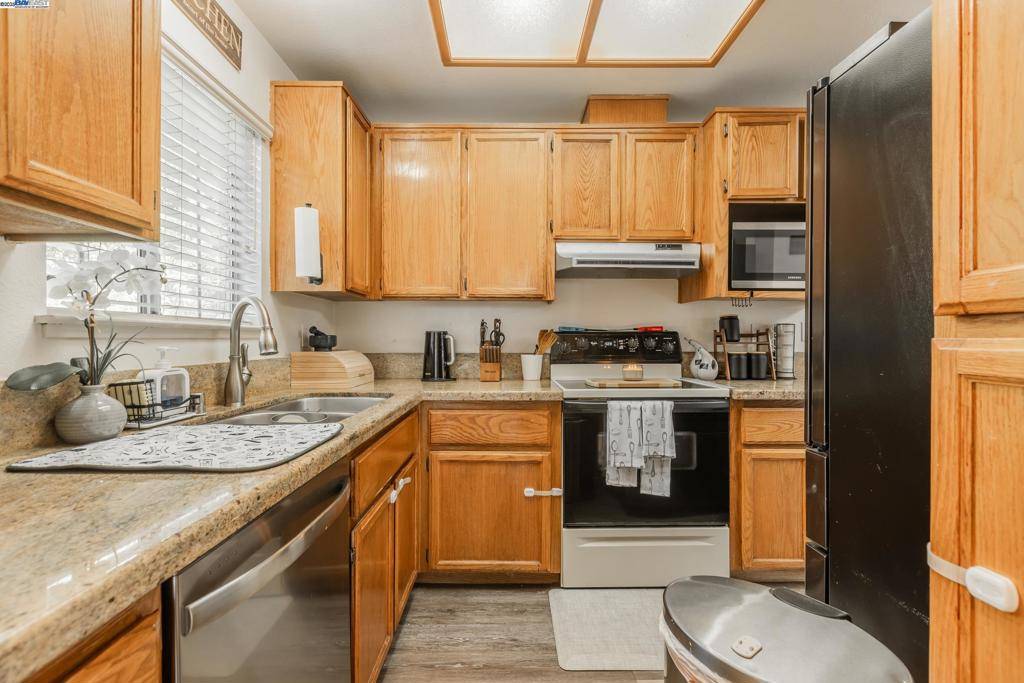 Pleasanton, CA 94566,286 Birch Creek Dr