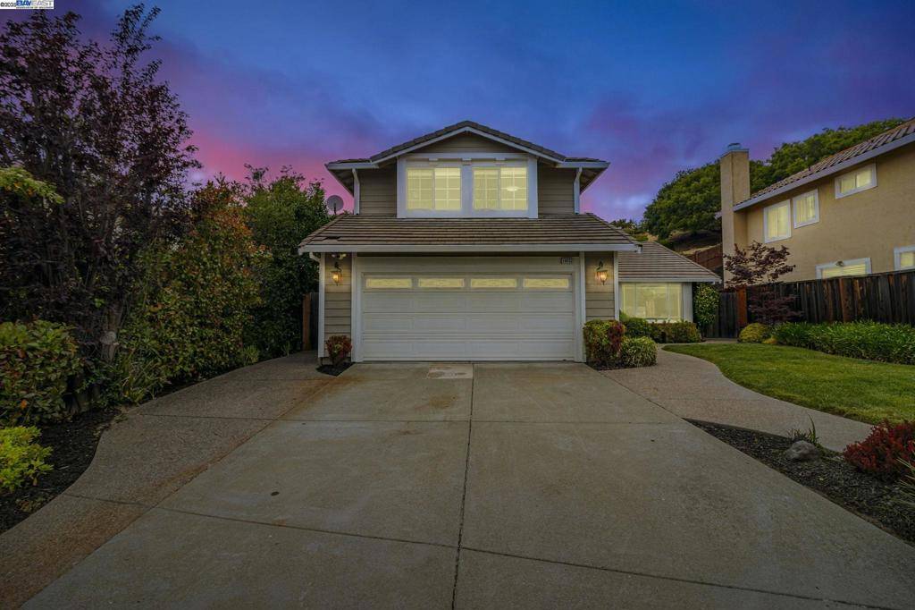 Castro Valley, CA 94552,19052 Mount Lassen Drive