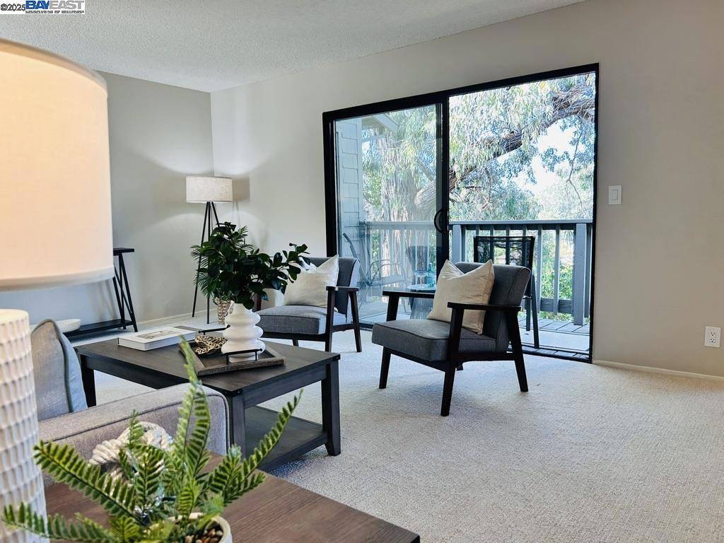 Benicia, CA 94510,900 Cambridge Dr #26