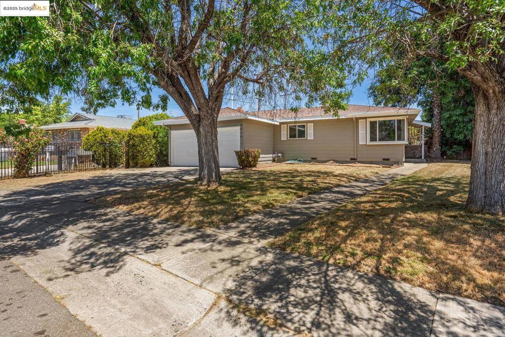 Sacramento, CA 95823,6419 Dallas WAY