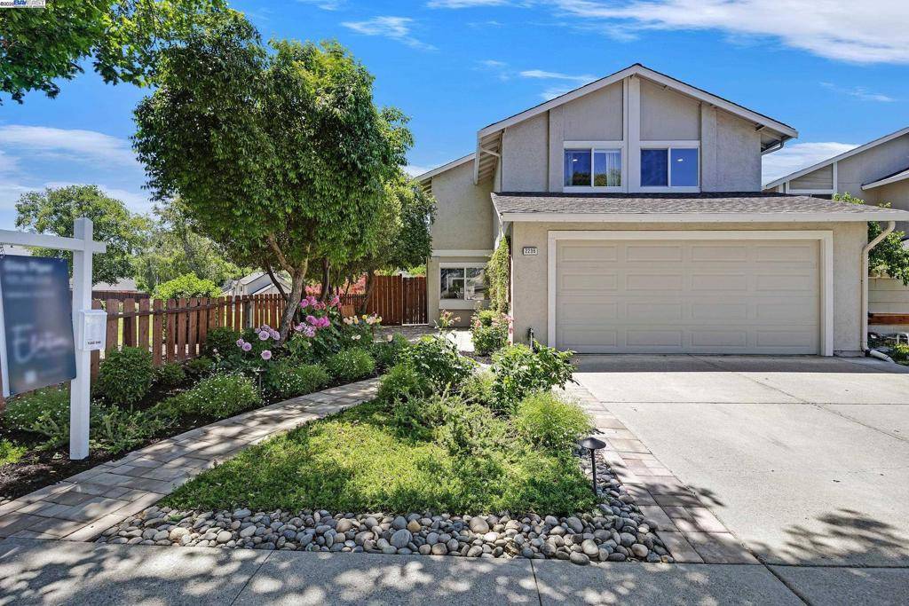 Pleasanton, CA 94588,2236 Oakland Ave