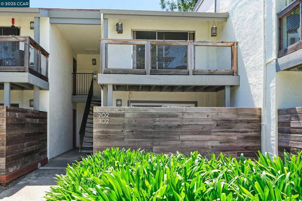 Concord, CA 94521,4081 Clayton Rd #202