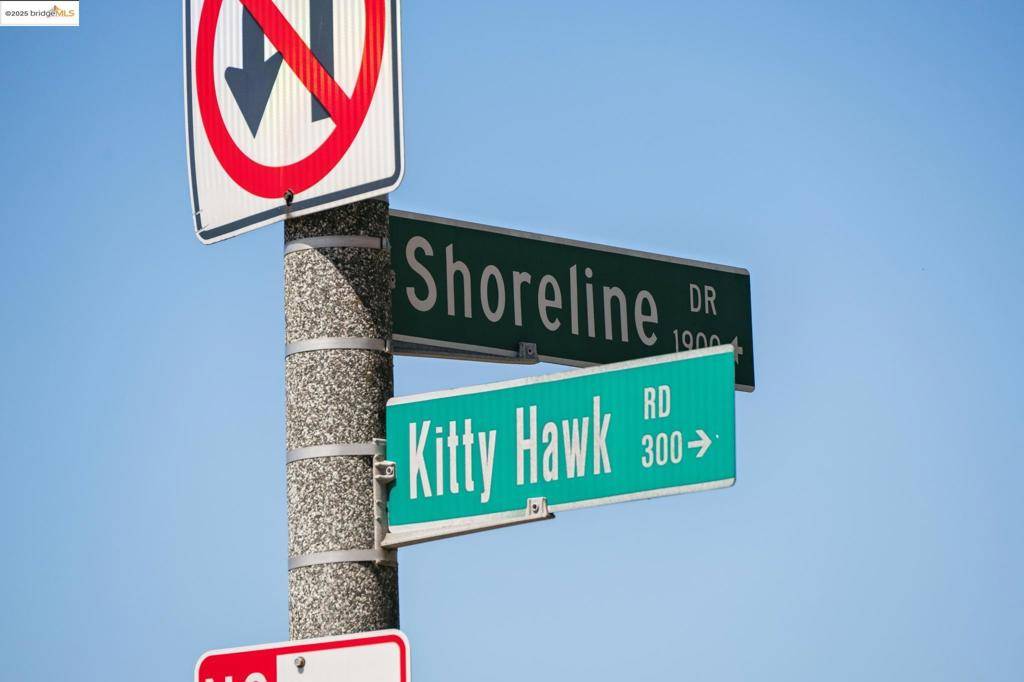 Alameda, CA 94501,325 Kitty Hawk Rd #114