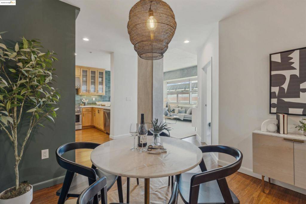Oakland, CA 94607,428 Alice Street #738