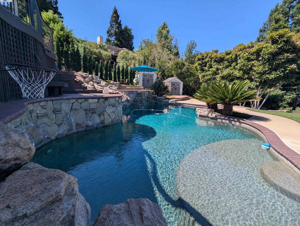 Danville, CA 94526,324 Merrilee Place