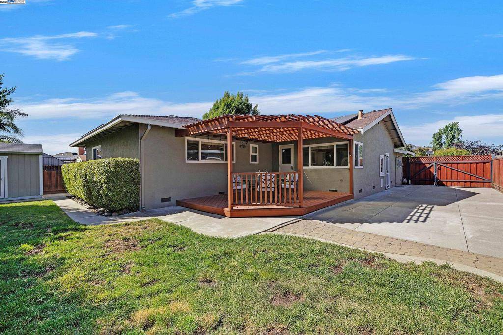 Livermore, CA 94550,5135 Charlotte Way