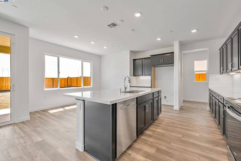 Discovery Bay, CA 94505,362 Astilbe Street