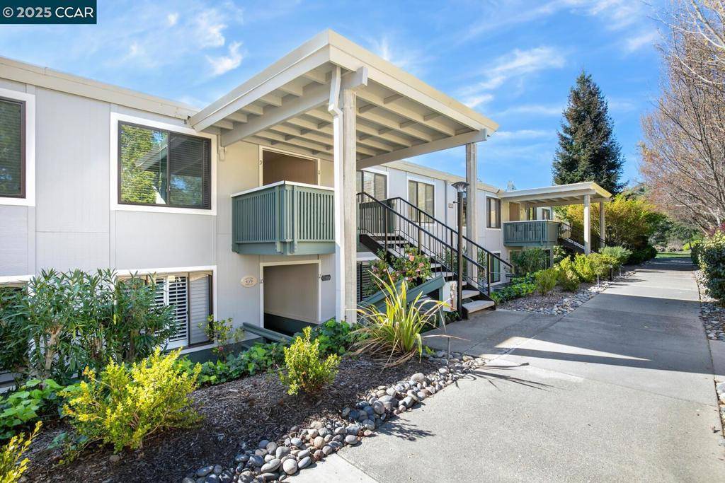 Walnut Creek, CA 94595,1816 Golden Rain #12