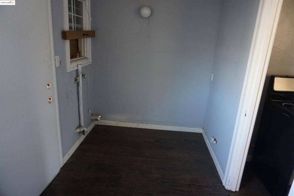 Oakland, CA 94605,2531 Ritchie St