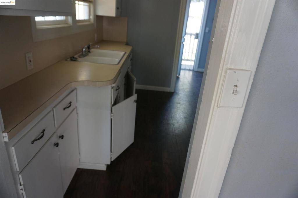 Oakland, CA 94605,2531 Ritchie St