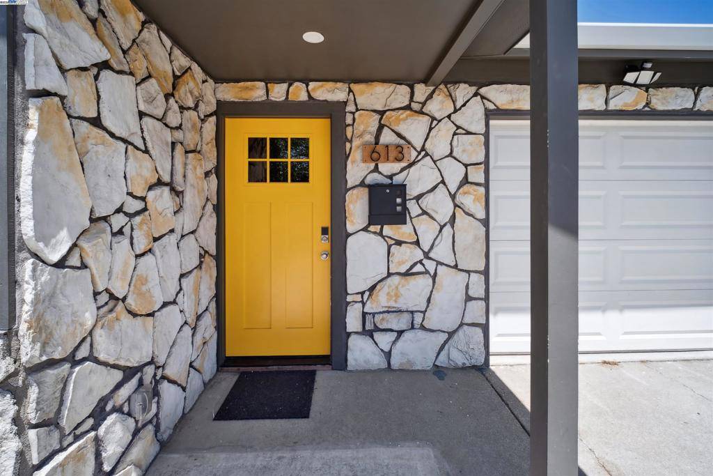 Richmond, CA 94806,613 Payne Dr