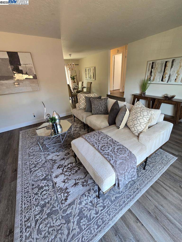 Hayward, CA 94541,2272 Kelly St