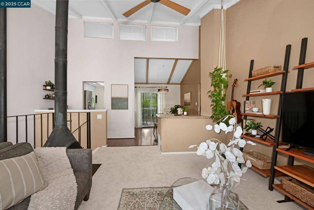Pleasant Hill, CA 94523,433 Ridgeview Dr