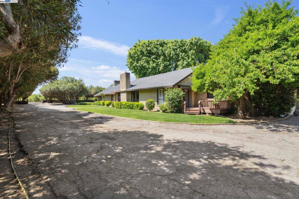 Patterson, CA 95363,419 Burkhard Rd