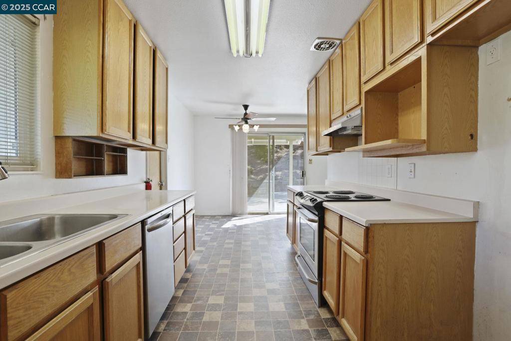 Concord, CA 94521,5223 Valmar Drive