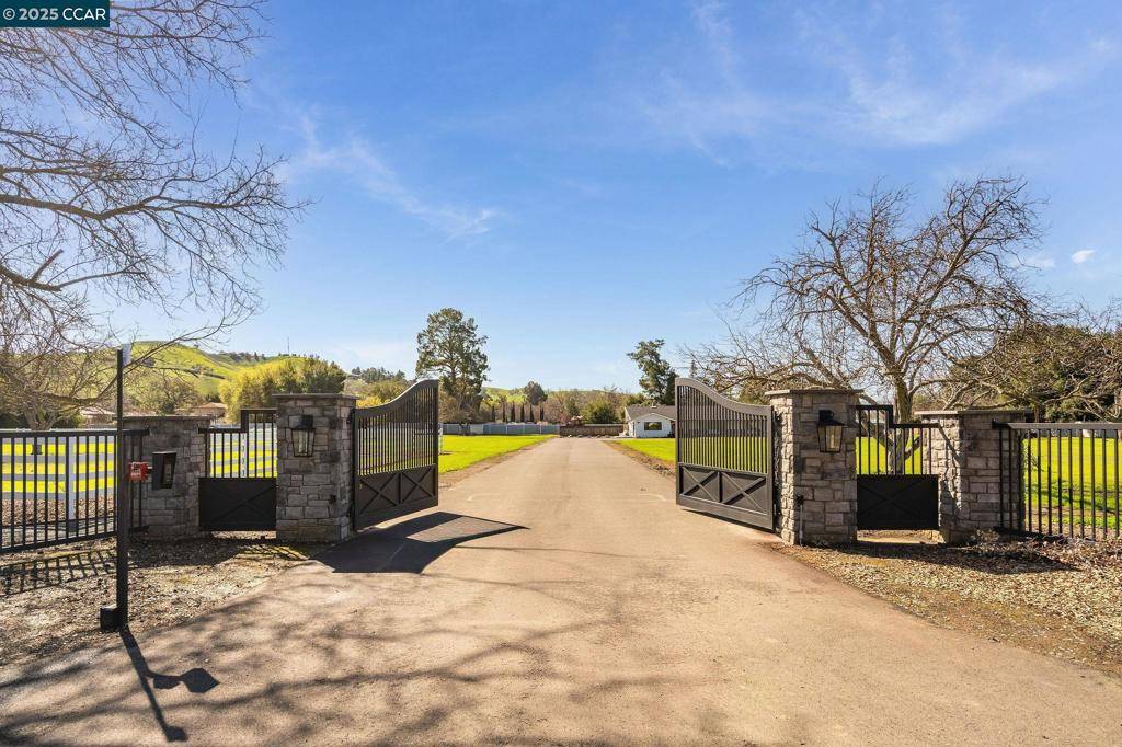 Danville, CA 94588,5400 Johnston Rd