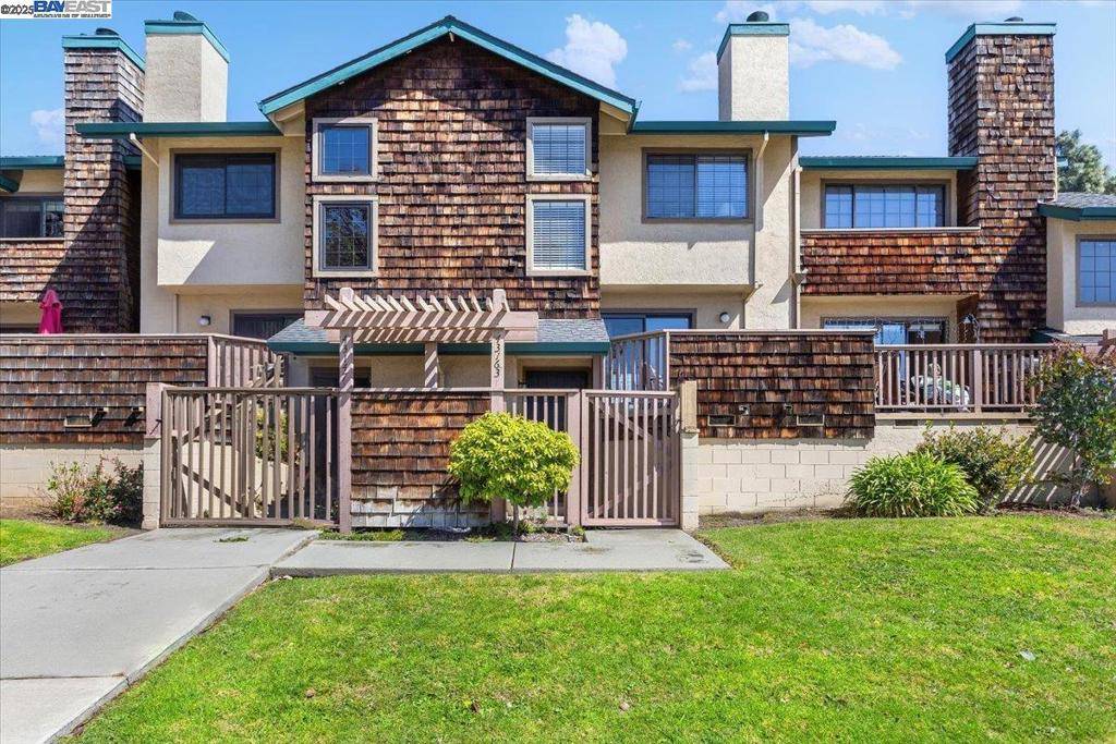 Fremont, CA 94538,43163 Grimmer Ter