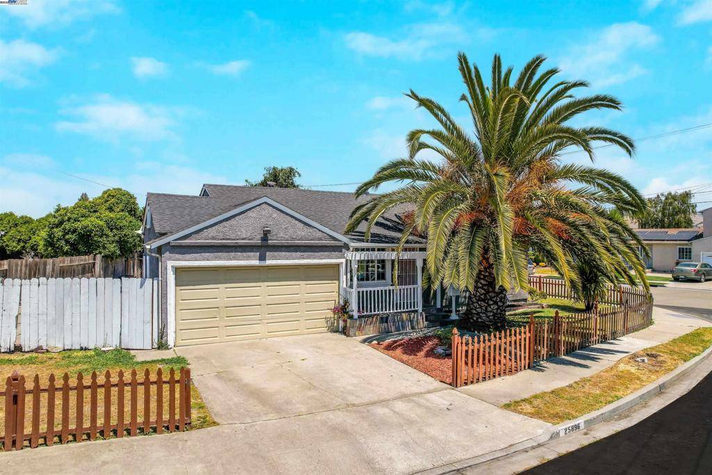 Hayward, CA 94544,25896 Booker Way