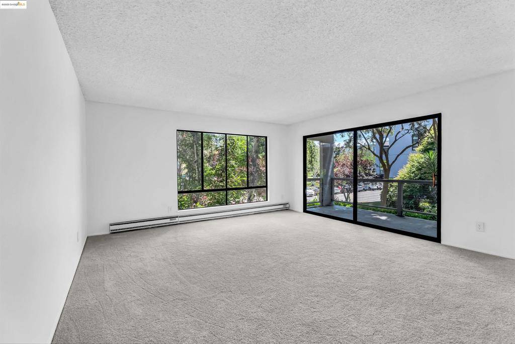 Emeryville, CA 94608,7 Commodore Dr #A251