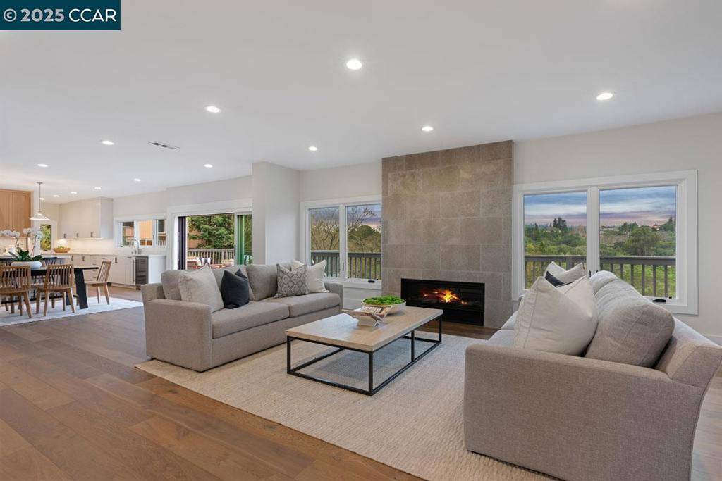 Lafayette, CA 94549,625 Sky Hy Cir