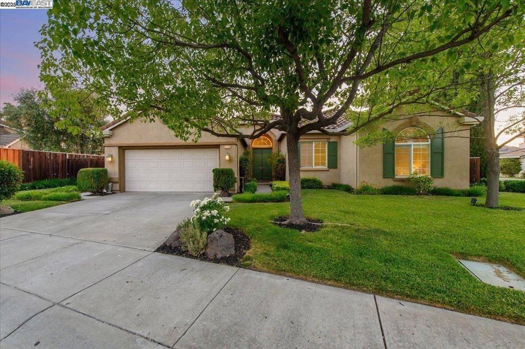 Pleasanton, CA 94588,3499 Dennis Dr