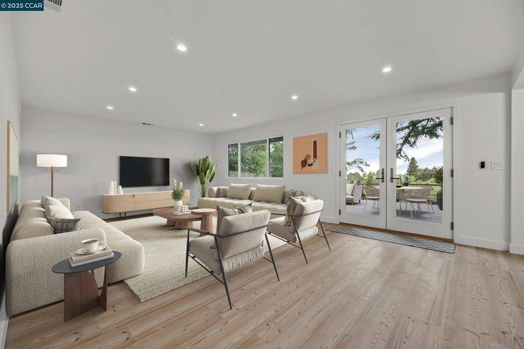 Walnut Creek, CA 94597,1952 Montclair Court
