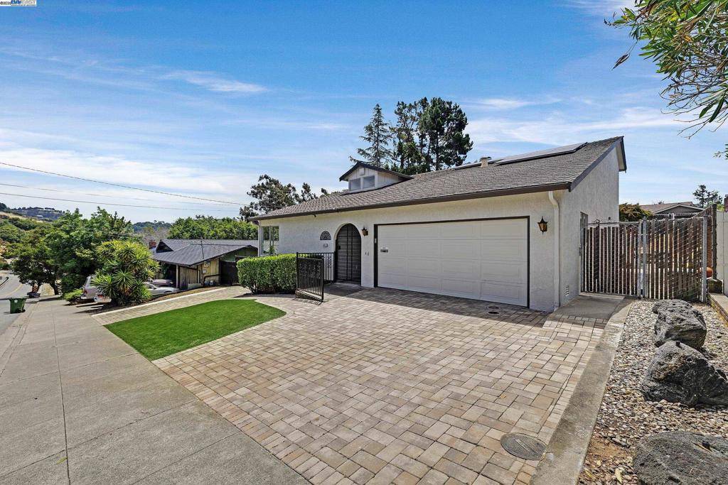 Castro Valley, CA 94552,5021 Heyer Ave