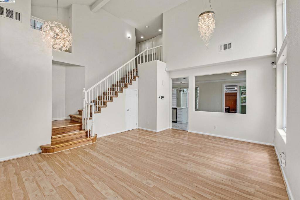 San Leandro, CA 94577,1205 Amber Court