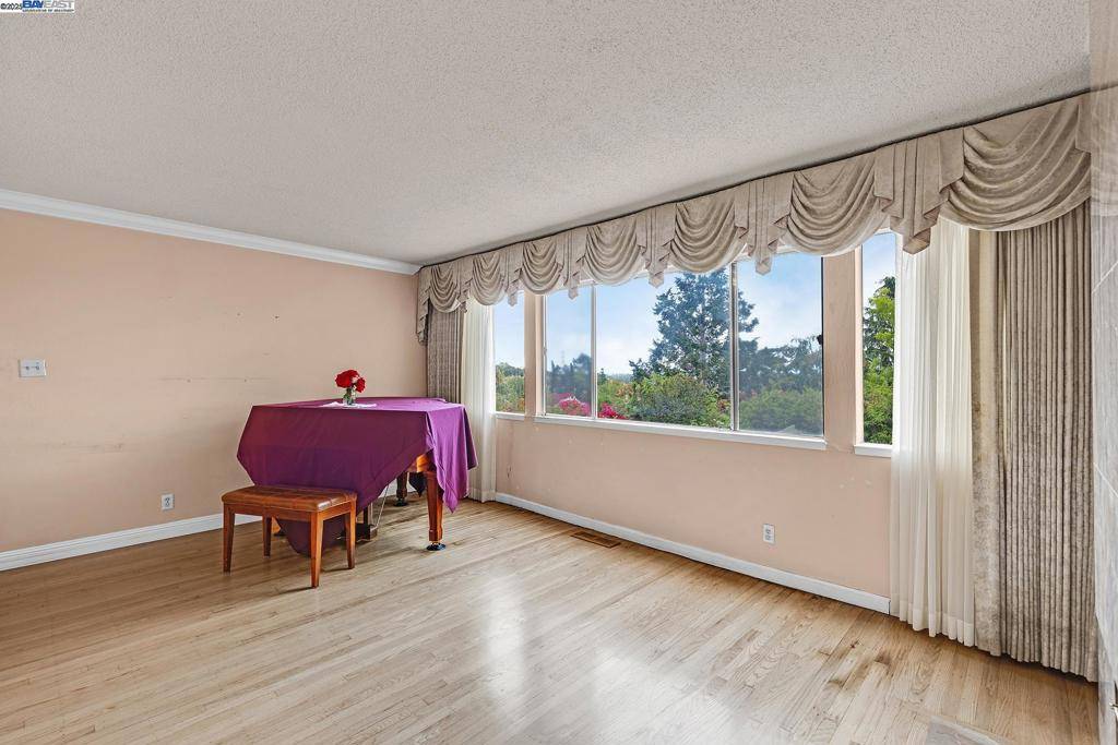 Union City, CA 94587,340 Monte Carlo Ave