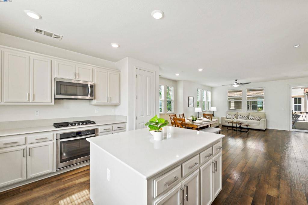 Livermore, CA 94551,784 Camden Cmn