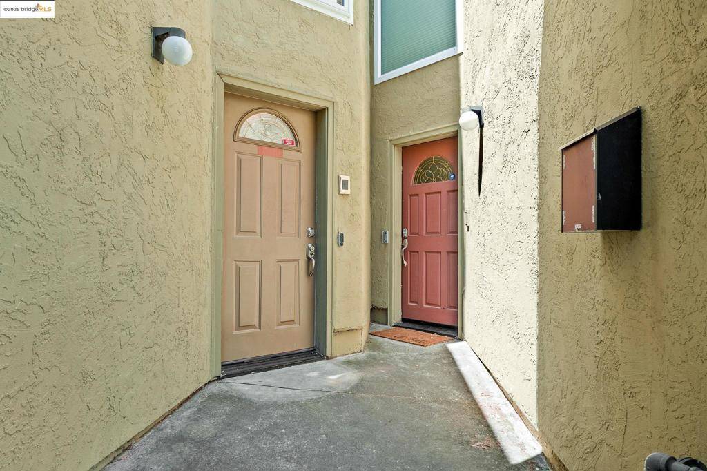 Vallejo, CA 94591,300 Locust Dr #6