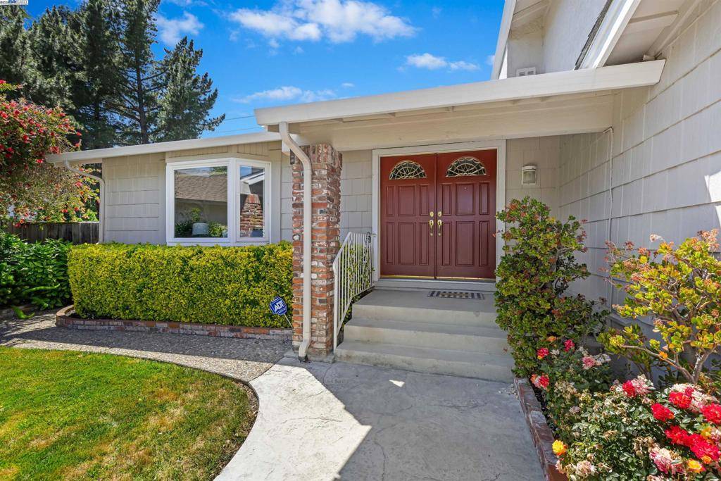 San Ramon, CA 94583,2632 Campeche Ct