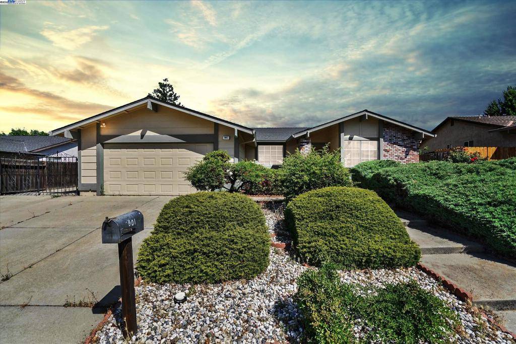 Antioch, CA 94509,901 Basalt Way