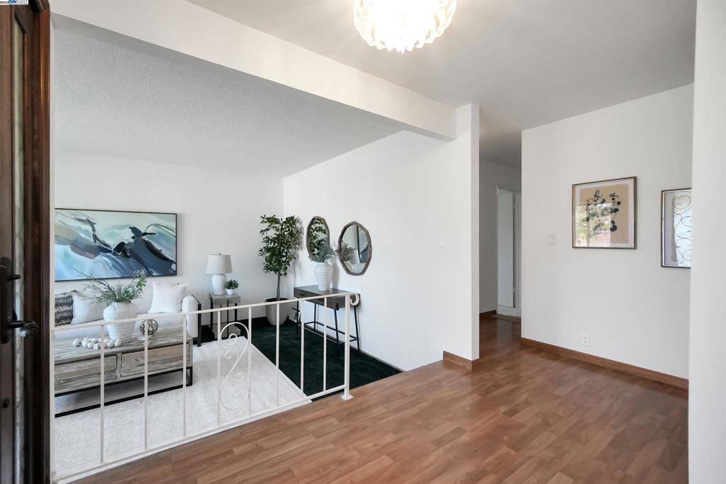 San Ramon, CA 94583,9821 Davona Dr