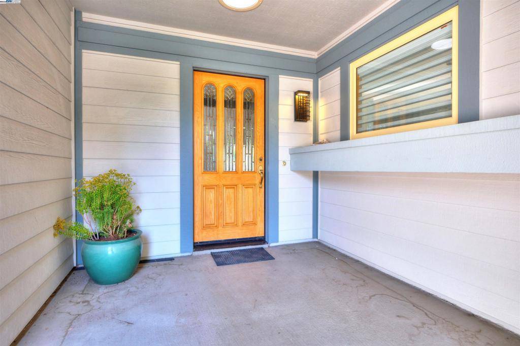 Pleasanton, CA 94566,6291 Calle Fuego