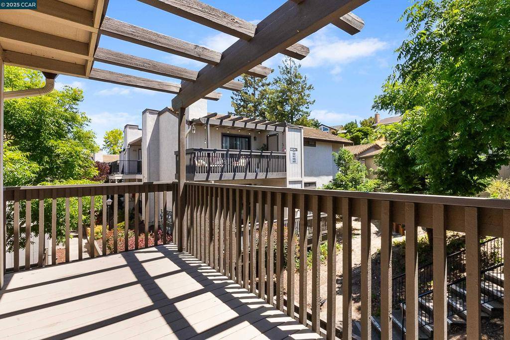 Martinez, CA 94553,1383 Hull Ln